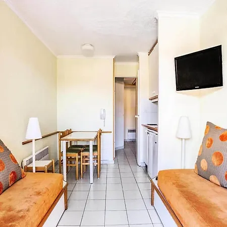 Apartment Comfort 1 Bedroom 5 People Saint-Raphael (Var)